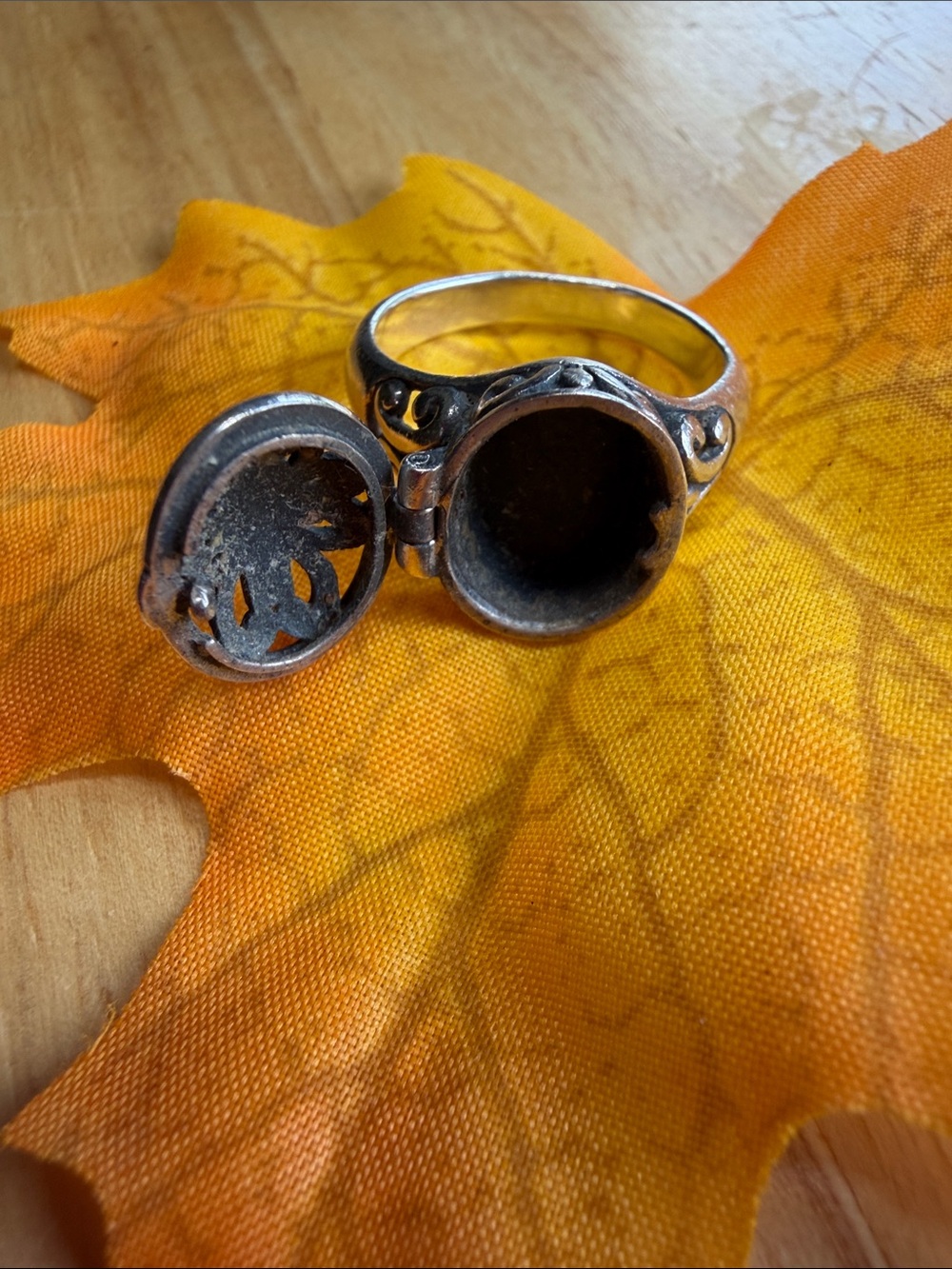 Sterling Silver Cross Ring-size 8.5 - Picture 7 of 7
